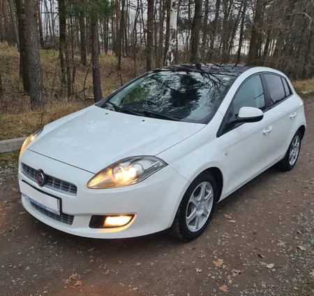 samochody osobowe Fiat Bravo cena 17300 przebieg: 203000, rok produkcji 2010 z Legnica